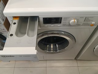 LAVADORA MIELE 7KG WDA 10173581923