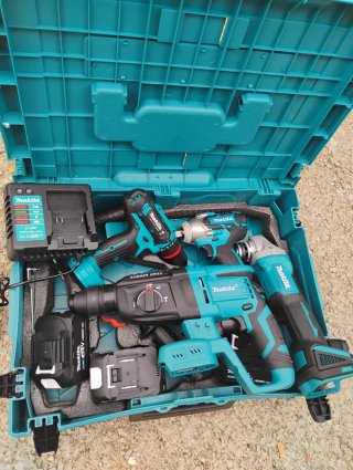 GRANDE OFERTA Maletín Makita con herramientas