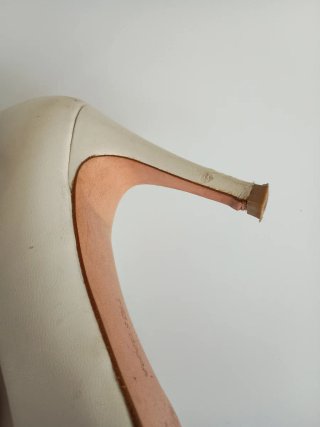 Zapatos tacón Malipió beige y negro talla 38