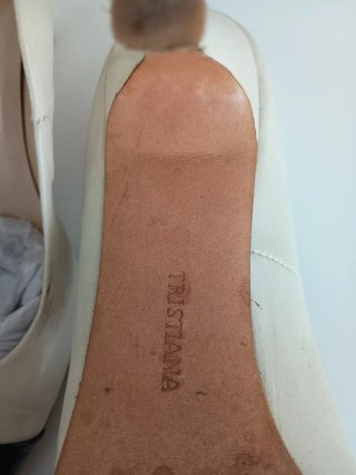 Zapatos tacón Malipió beige y negro talla 38
