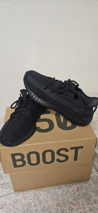 Adidas Yeezy Boost 350 V2 Negro