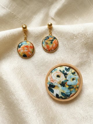 Set Orecchini e Spilla Floreale Dorati