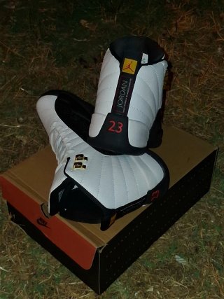 Jordan 12 Zapatillas Negras y Blancas