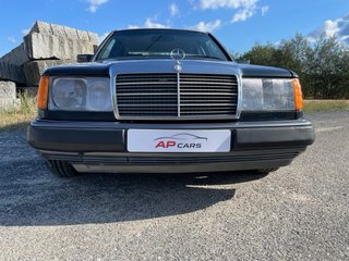 Mercedes-Benz E 300D W124