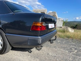 Mercedes-Benz E 300D W124