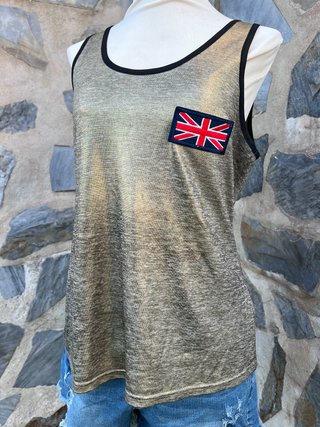 Camiseta tirantes dorada metalizada con parche