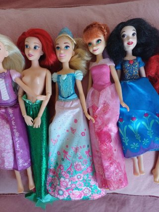 7 Muñecas Disney princesas barbie
