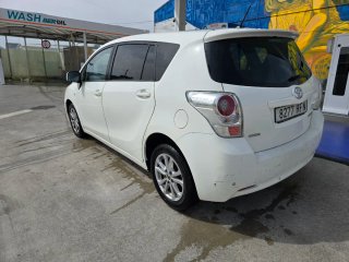 Toyota Verso 2011