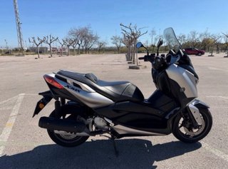Yamaha X-Max 125cc Plata/Negra Pocos Km