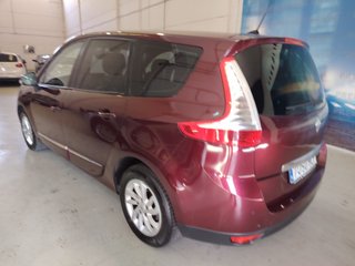 Renault Grand Scenic 2012