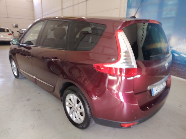 Renault Grand Scenic 2012