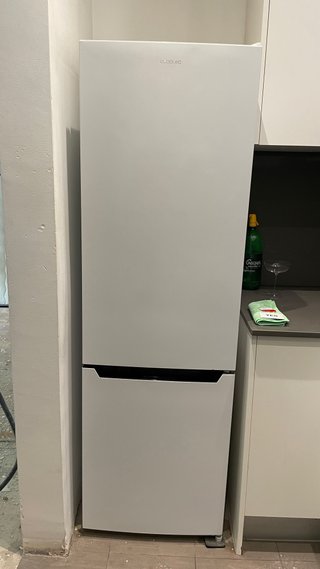 Nevera cecotec blanca