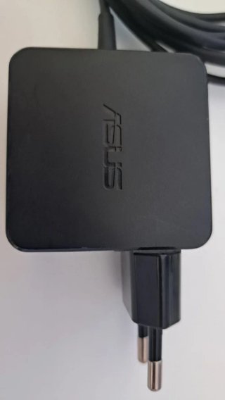 Portátil Asus Gris y Negro