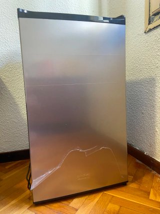 Nevera pequeña Cecotech