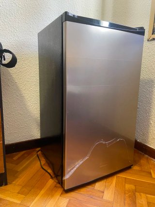 Nevera pequeña Cecotech