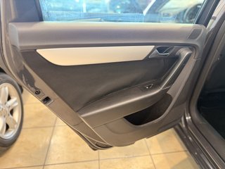 Volkswagen Passat 2011