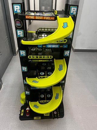 Parking de coches grande