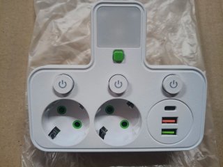 Regleta con interruptor y luz LED