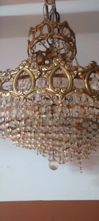 Espectacular lámpara de metal y cristal
