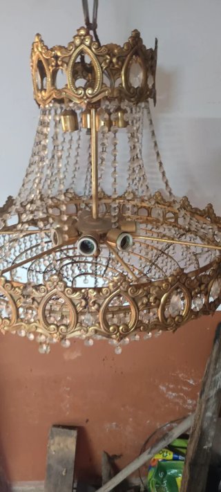 Espectacular lámpara de metal y cristal