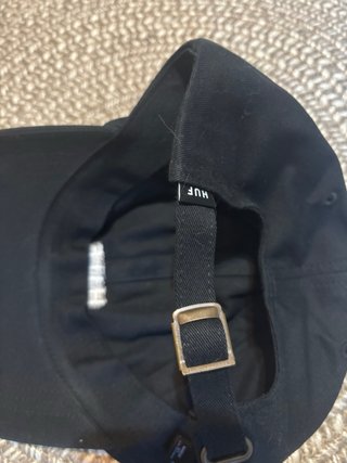 Gorra Negra HUF