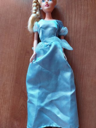 Muñeca Cenicienta Vestido Azul