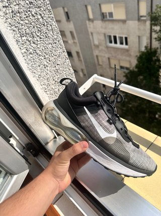 Nike Air Max 2021 Gris y Negro