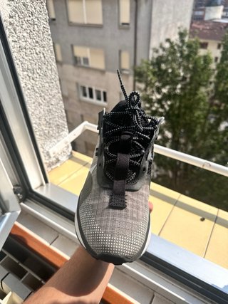 Nike Air Max 2021 Gris y Negro