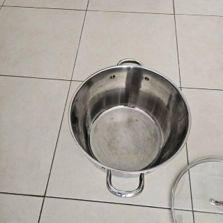 Olla de acero inoxidable con tapa
