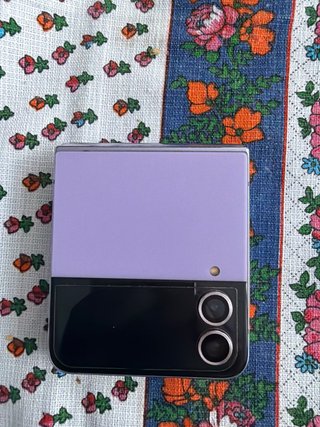 Samsung Galaxy Z Flip 4 Morado