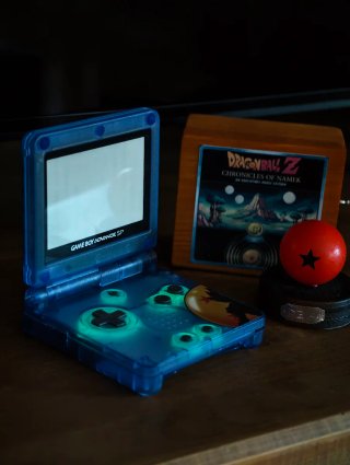 Cover Game Boy SP Dragon Ball Z Luminescente