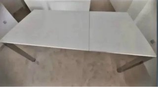 Conjunto formado por mesa y 4 sillas