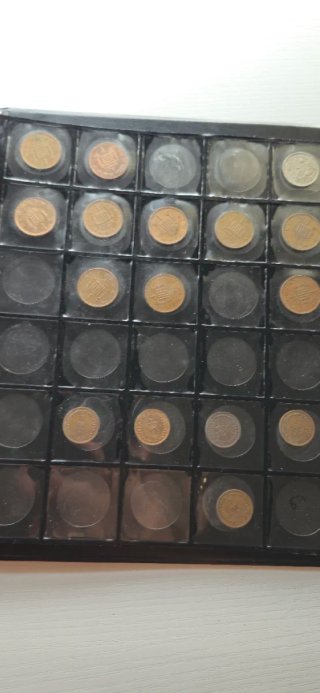 Lotto di 80 monete britanniche del XX secolo