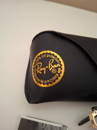 Gafas de Sol Ray-Ban Doradas y Negras