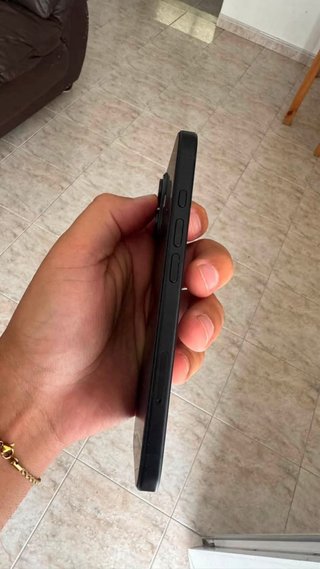 iPhone 16 256GB Preto