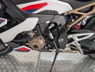 BMW Motorrad S 1000 R