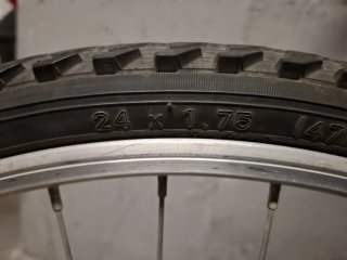 Bicicleta infantil Decathlon BTWIN 1986. 8-12 años
