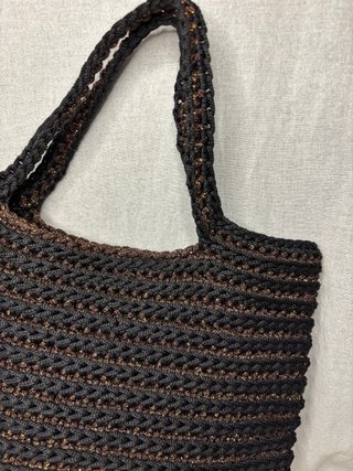 Borsa uncinetto nera e marrone lurex