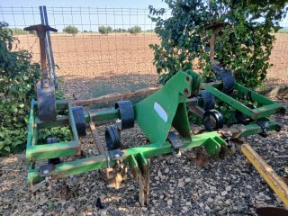 Cultivador 11 brazos