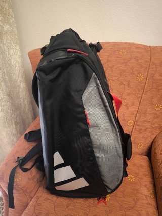 Paletero Adidas Ale Galán 2025 negociable