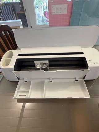 Cricut Maker + EasyPress 2 + Accesorios