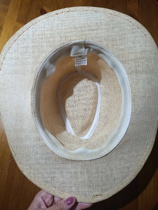 Sombrero de papel ala media.