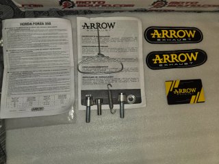 Escape Arrow Honda Forza 350 Negro