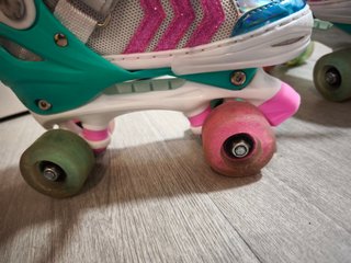 Patines infantiles 4 ruedas con luces talla 35-38