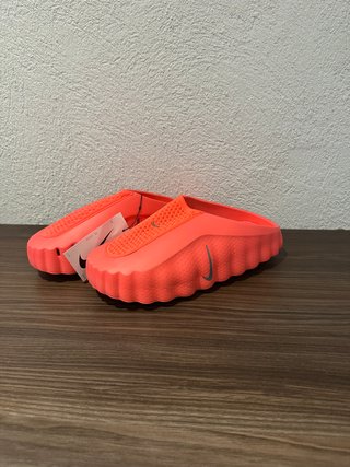 Nike Mind 001