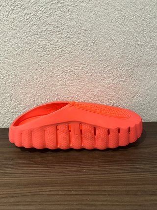 Nike Mind 001