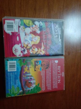 2 Cintas VHS Disney: Alicia y El Rey León