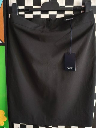 Falda Caramelo Talla 40 Negra
