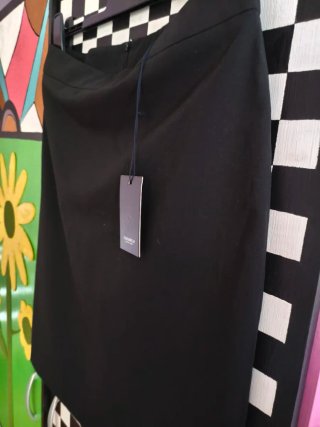 Falda Caramelo Talla 40 Negra