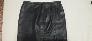 Conjunto Top Rosa Metálico y Falda Negra